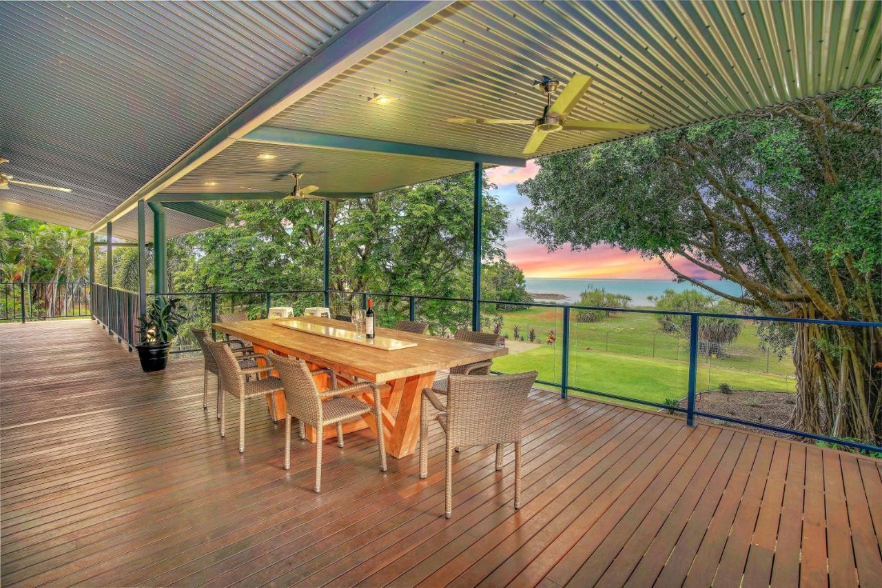 Golden Sands Retreat Beach House Wagait Beach エクステリア 写真